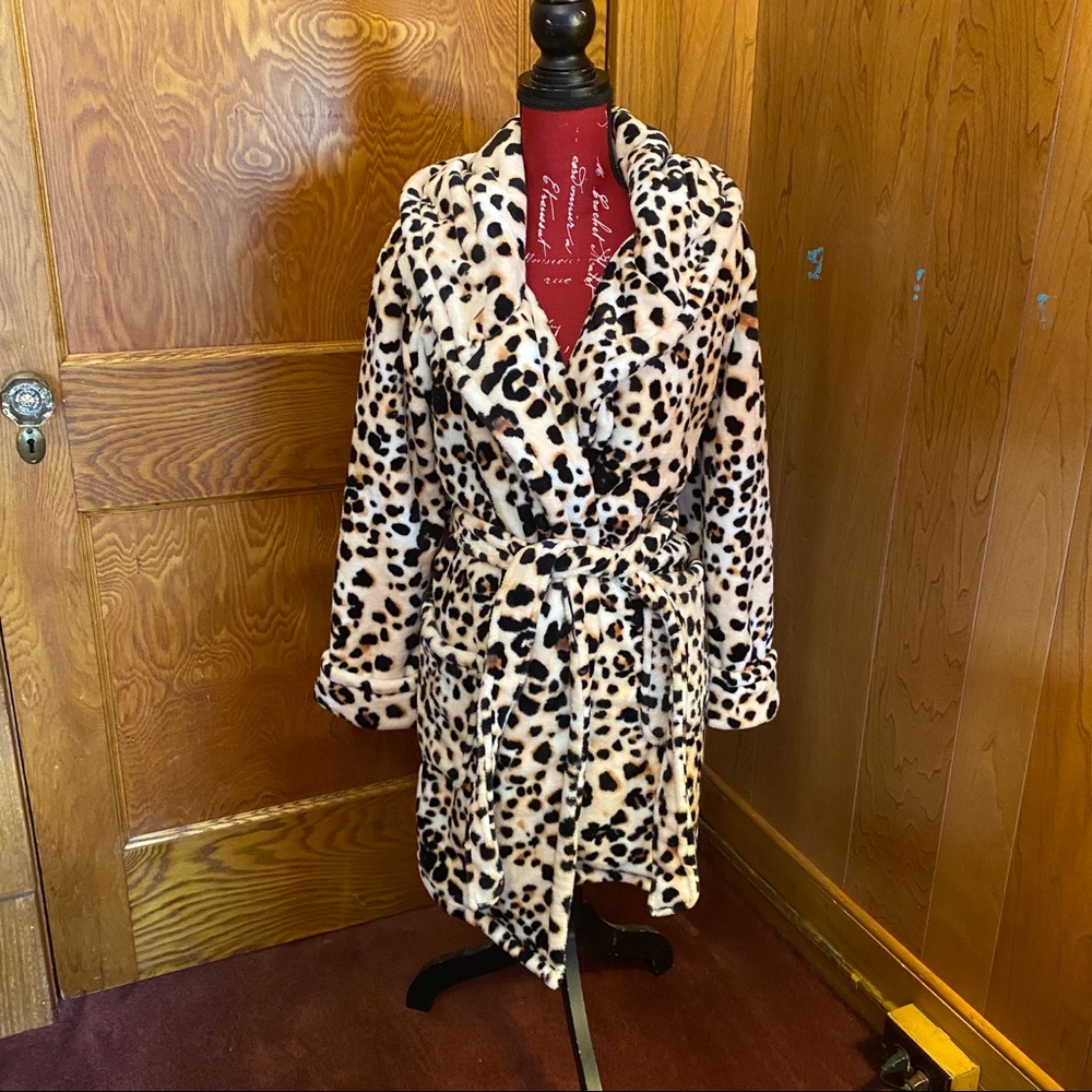 Betray Johnson cozy fleece bathrobe